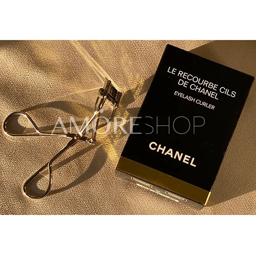 Chanel Le Recourbe Cils de Chanel Eyelash Curler