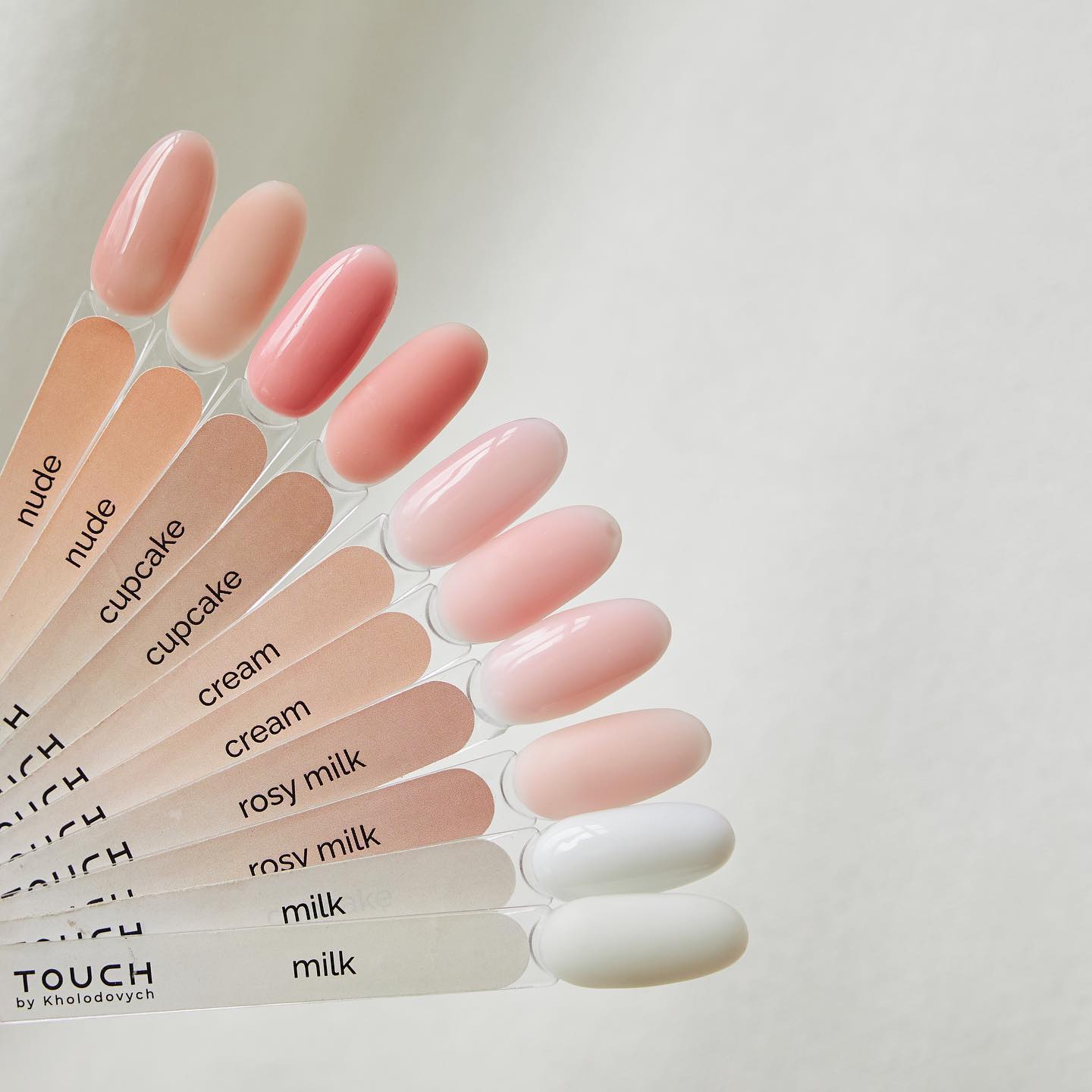 Touch Color Base Cover Base Cupcake, 13 ml Touch Color Base Cover Base Cupcake, 13 ml