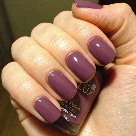 Лак CND Vinylux Weekly Polish - Married to the Mauve (129), 15 мл