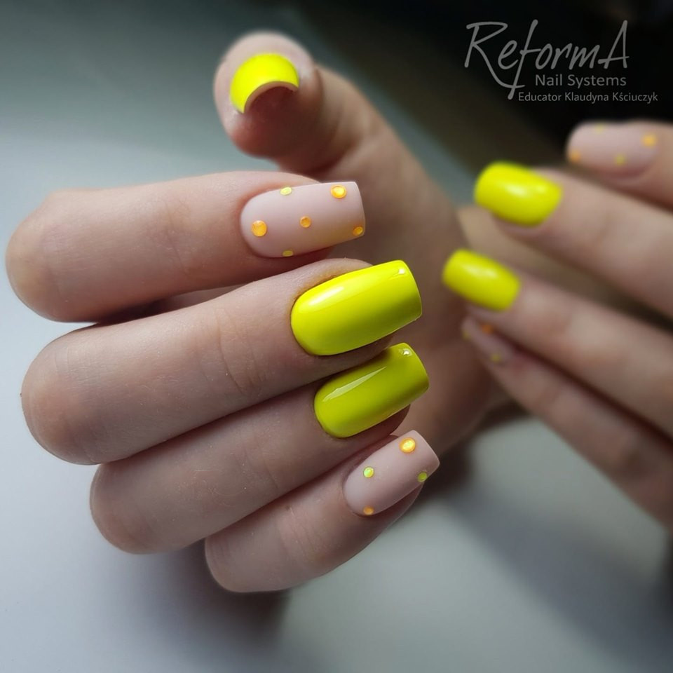 Гель-лак Reforma, Melon (дыня, неоновый), 10 мл Гель-лак Reforma, Melon (дыня, неоновый), 10 мл