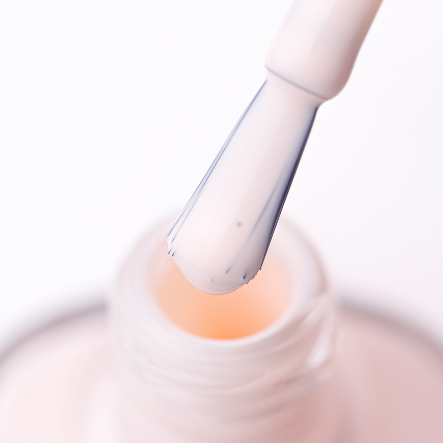 Лак CND Vinylux Weekly Polish - 195 Naked Naivete (ніжно-рожевий, емаль), 15 мл