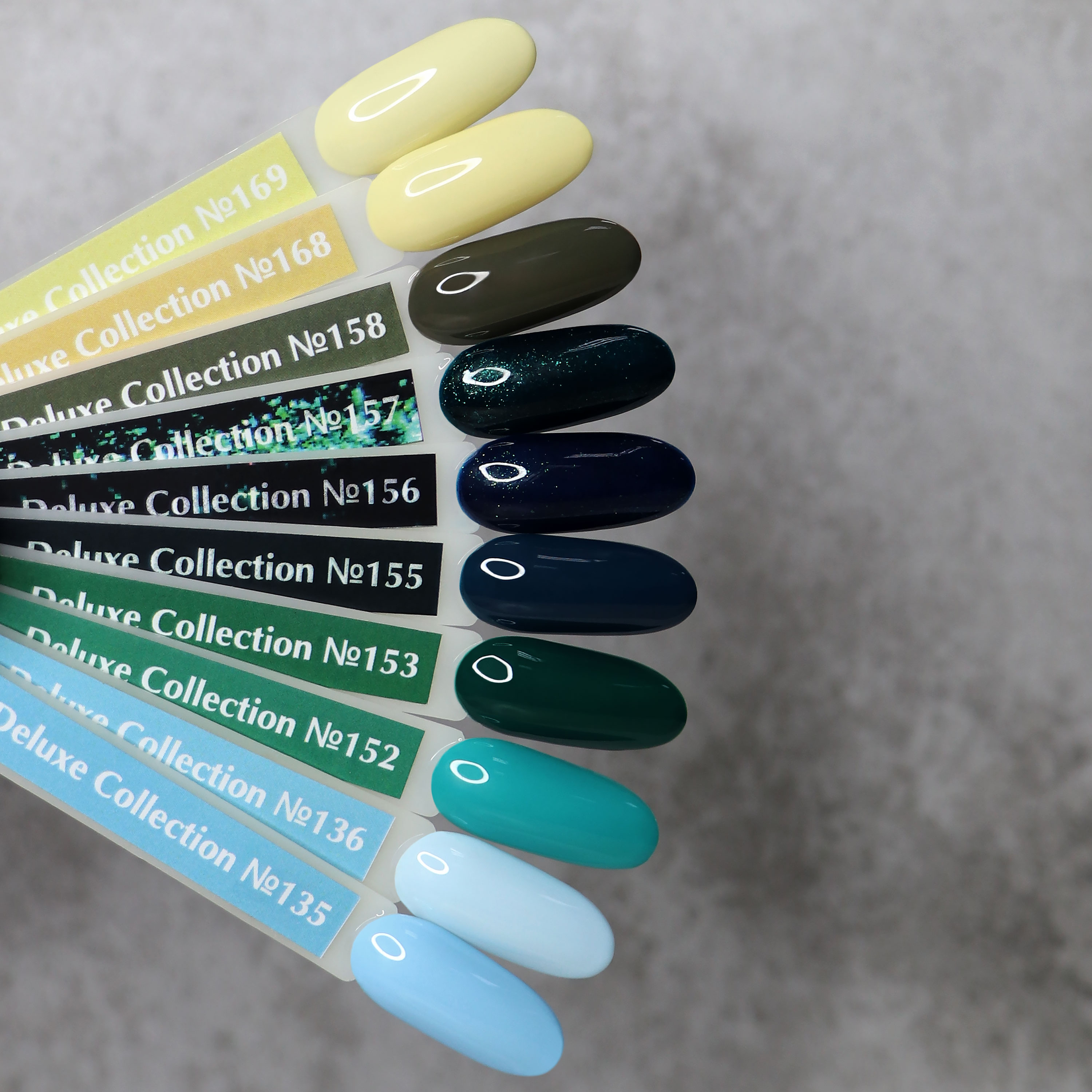Gel varnish Komilfo DeLuxe Termo C003 (light brown, when heated - bright light green), 8 ml