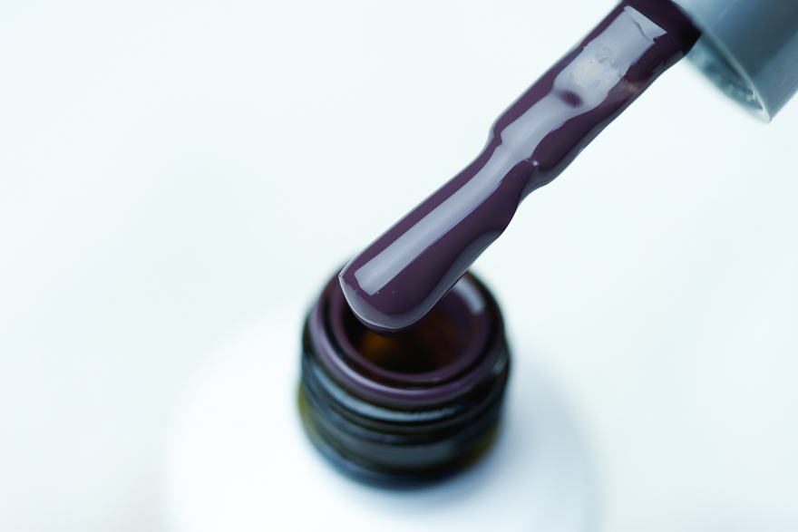 Atica Maroon GPM18 gel varnish (dark purple, enamel), 7.5 ml