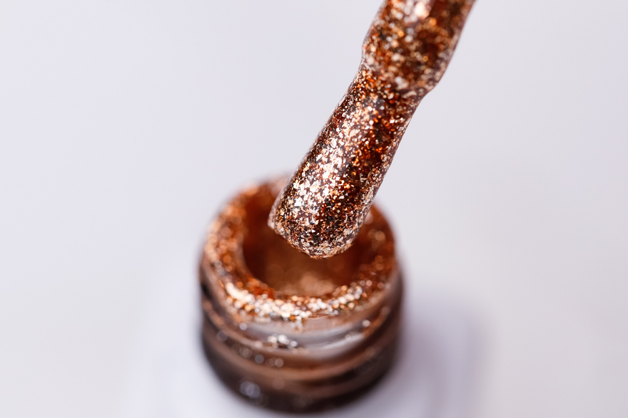 Molekula DIAMOND gel varnish No. 502 (rich gold with sparkles and mica), 6 ml