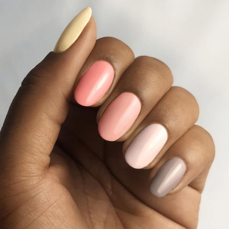 Varnish CND Vinylux - Self-Lover (370) (beige-pink, enamel), 15 ml