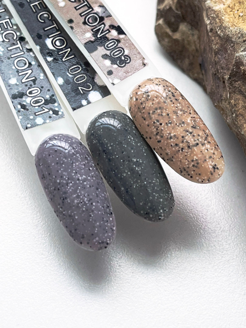 Gel Polish Komilfo Stone Collection ST003 (caramel, with crumbs), 8 ml