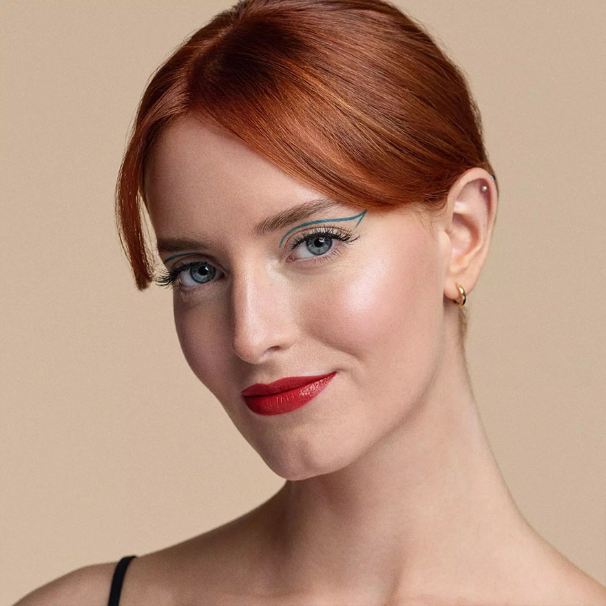 Catrice Calligraph Artist Matte Підводка для очей - 030 Off Tropic, 1,1 мл Catrice Calligraph Artist Matte Підводка для очей - 030 Off Tropic, 1,1 мл