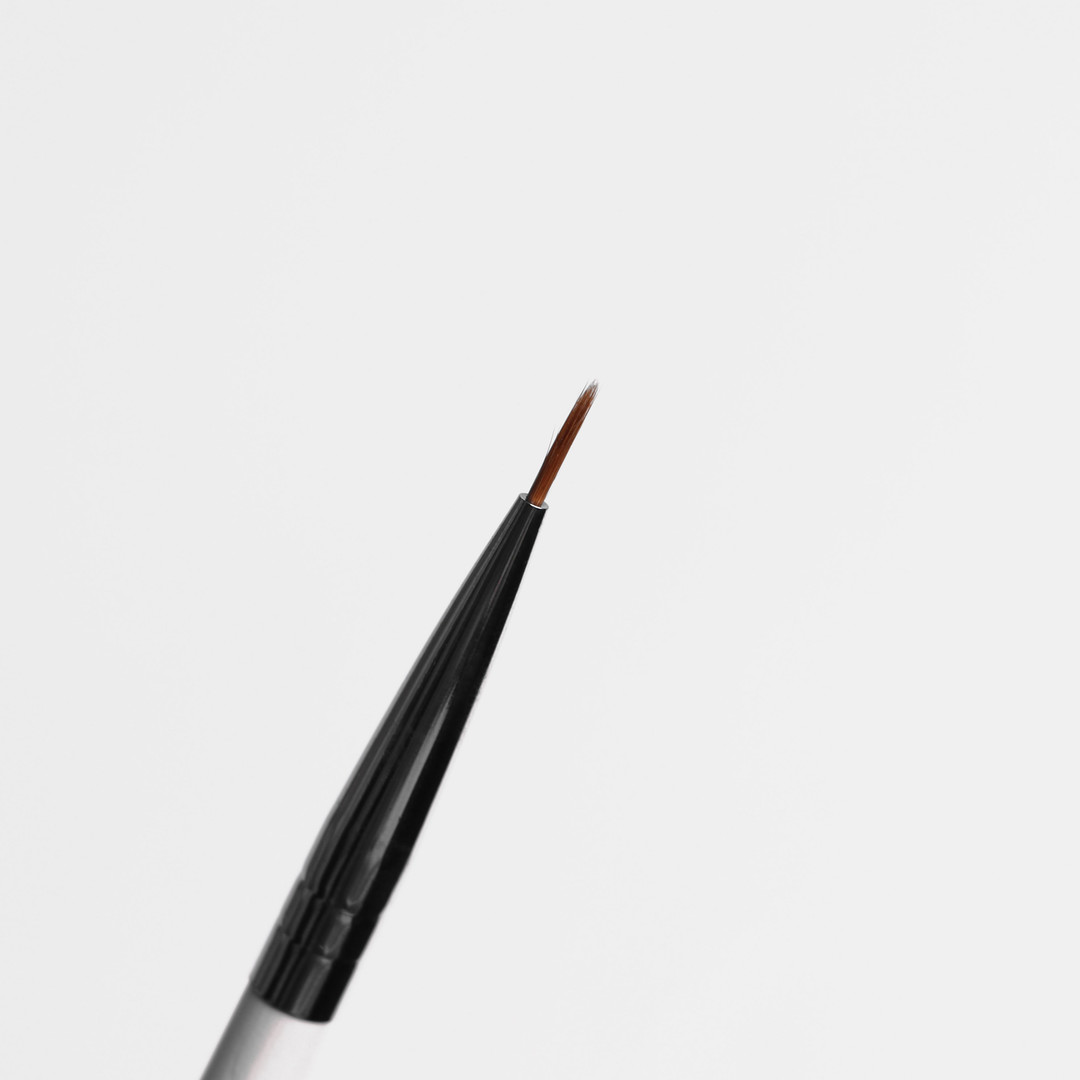 Komilfo & Chudova brush "Universal" Kolinsky Liner 9 mm Komilfo & Chudova brush "Universal" Kolinsky Liner 9 mm