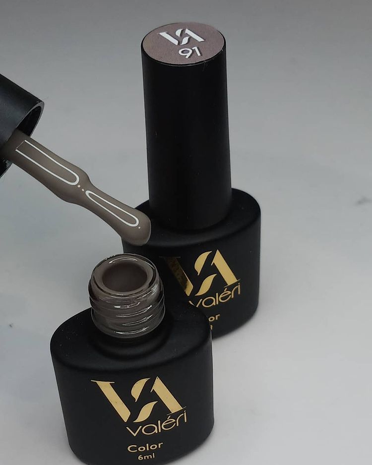 Valeri gel varnish No. 091 (brown, enamel), 6 ml Valeri gel varnish No. 091 (brown, enamel), 6 ml