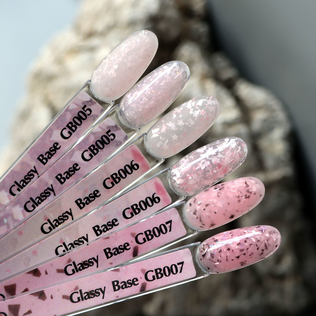 Komilfo Glassy Base GB006 (light pink with flakes), 8 ml Komilfo Glassy Base GB006 (light pink with flakes), 8 ml