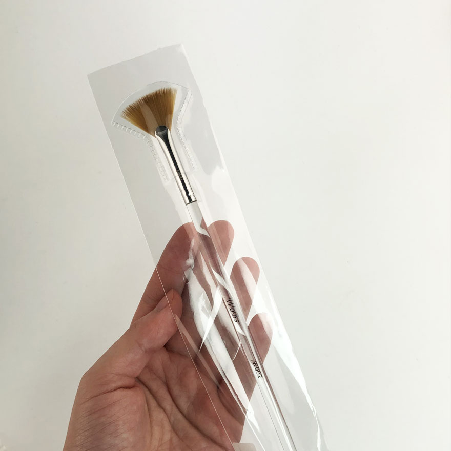 Wobs Peeling fan brush W002, synthetic Wobs Peeling fan brush W002, synthetic