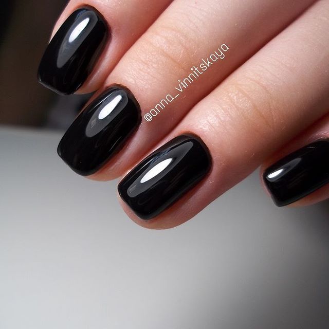 Gel Polish Komilfo Deluxe Series D001 (black, enamel), 8 ml.