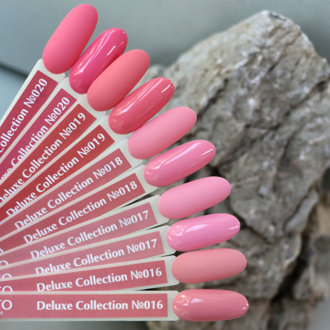 Gel polish Komilfo Deluxe Series D018 (muted pink, enamel), 8 ml.