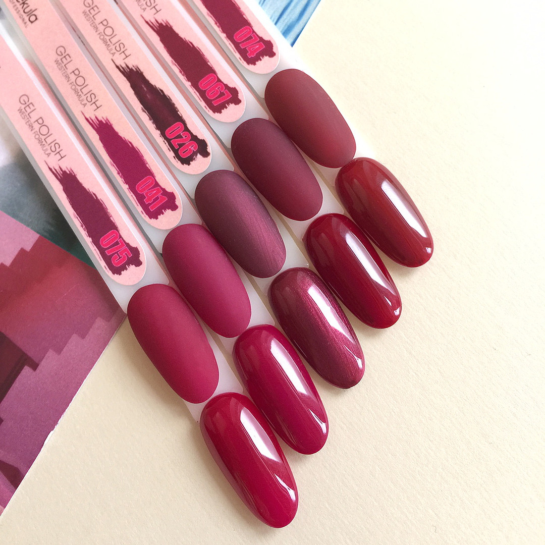 Gel-lacquer Molekula No. 026 (burgundy, mother-of-pearl), 6 ml Gel-lacquer Molekula No. 026 (burgundy, mother-of-pearl), 6 ml
