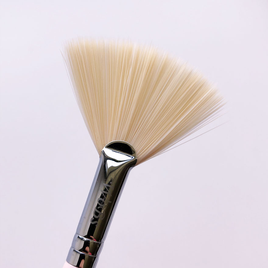 WOBS Fan brush for applying peelings W012, synthetics