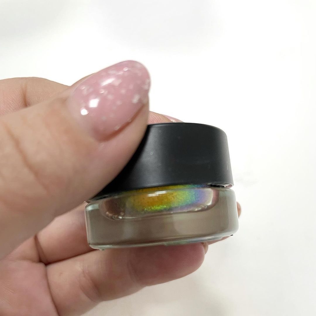 Shine cosmetics Cream shadows multichrome Cream Eyeshadow Born to Shine - M3