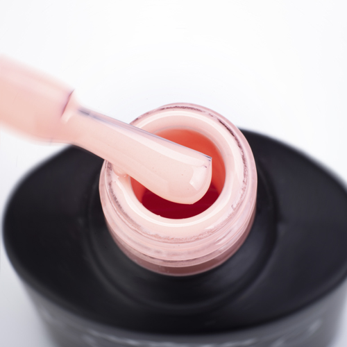 Gel varnish Komilfo Deluxe Series D190 (pastel, light peach, enamel), 8 ml.