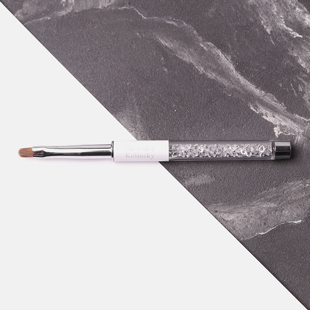 Komilfo Gel oval 6 brush (Kolinsky)