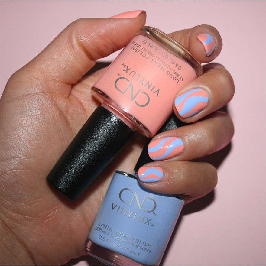 Лак CND Vinylux - Rule Breaker (373) (персиковый​, эмаль), 15 мл