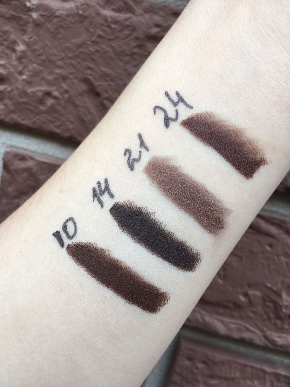 Wycon Intense Eyepencil # 24 Eyeliner - Stardust Brown, deep brown Wycon Intense Eyepencil # 24 Eyeliner - Stardust Brown, deep brown