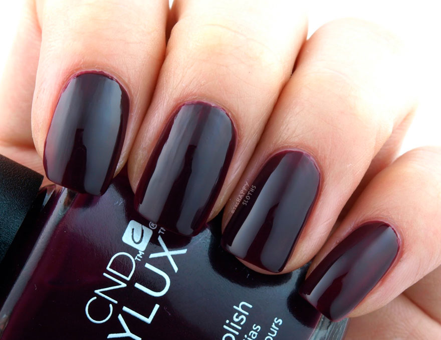 Лак CND Vinylux Weekly Polish - 251 (темний малиново-бордовий, емаль), 15 мл