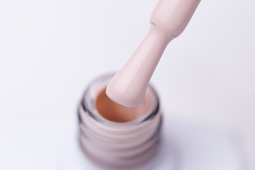 Molekula gel varnish No. 070 (light beige, enamel), 11 ml