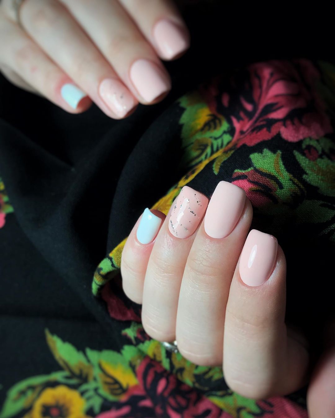 Kira Nails gel varnish No. 013 (light peach-pink, enamel), 6 ml