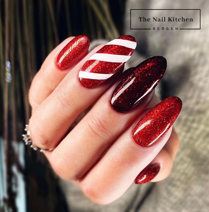 Reforma gel varnish, Alfa (New Year's red with small sparkles), 10 ml