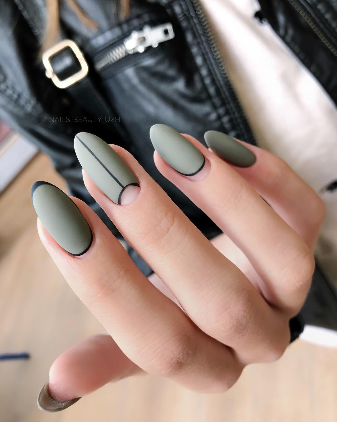 Gel Polish Komilfo Deluxe Series D279 (dark olive, enamel), 8 ml.