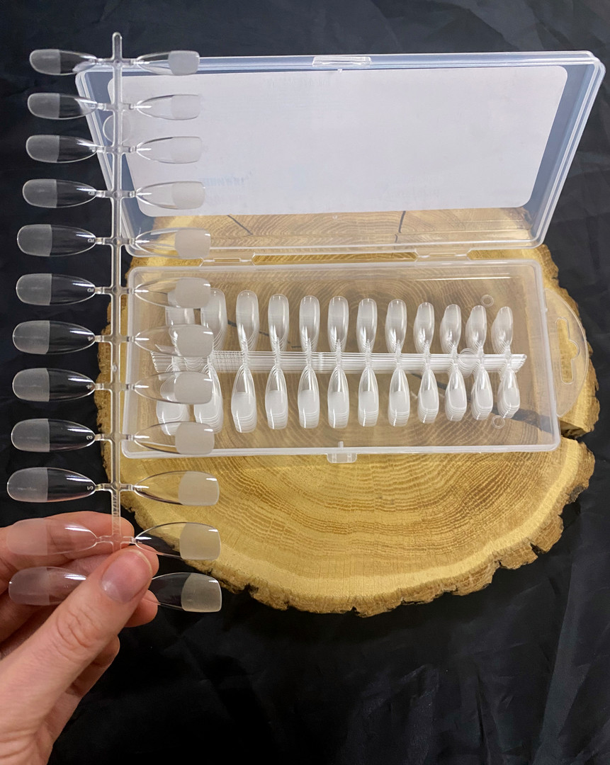 Molekula Forms-tips for building and modeling nails, almond