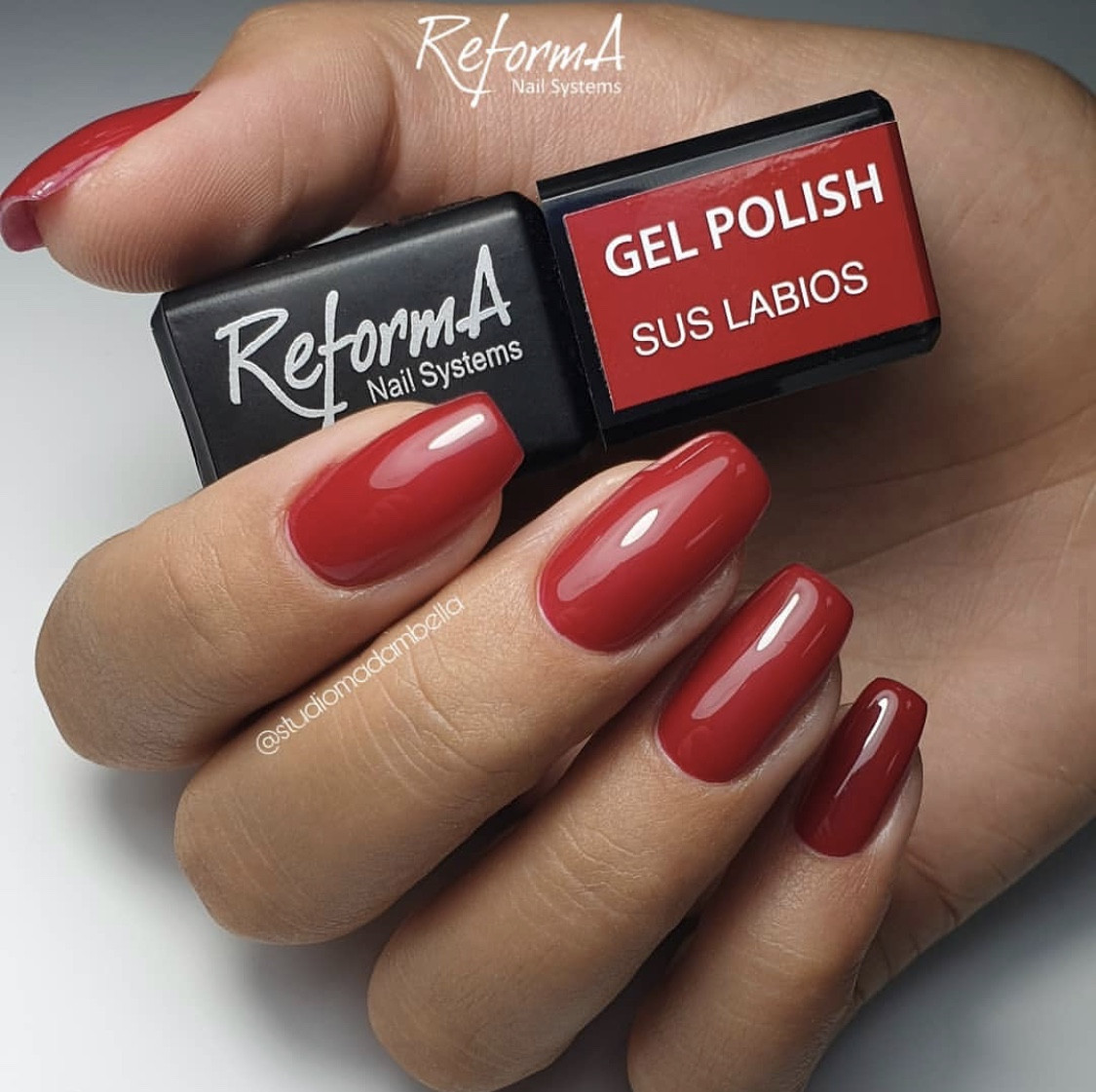 Гель-лак ReformA, Sus Labios (малиновий корал, емаль), 10 мл