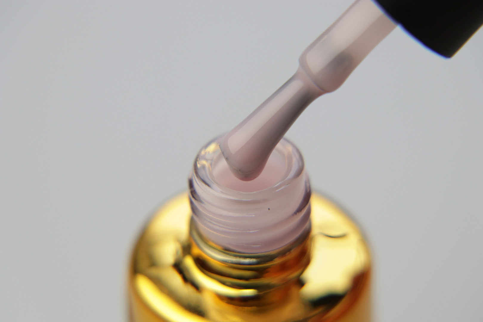 FOX French gel polish No. 722 (creamy, translucent), 7 ml