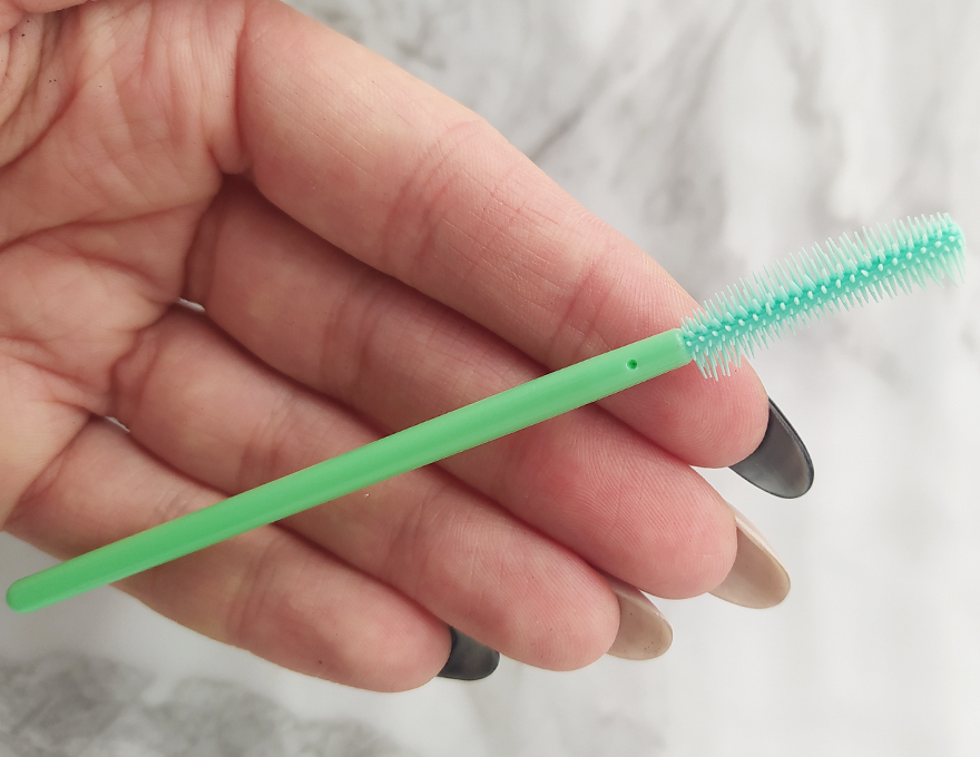 Eyelash brush, silicone, B (curved), mint, 1 pc