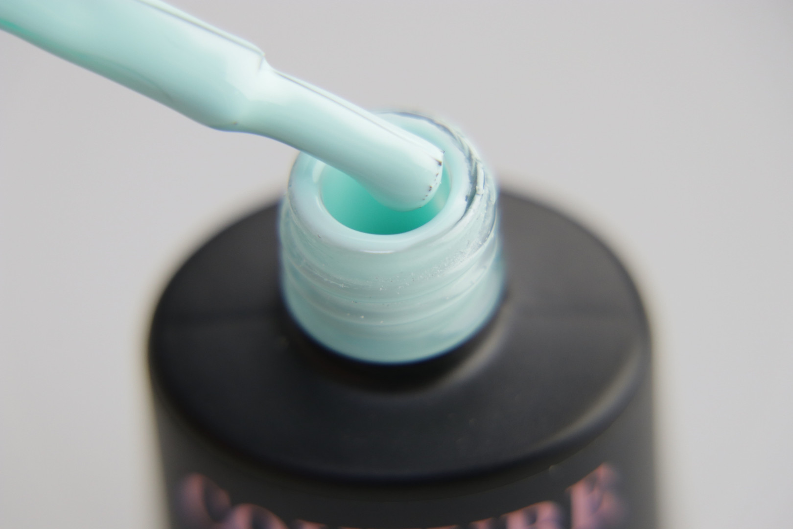 Гель-лак Couture Colour №141 (светлый бирюзовый, эмаль), 9 мл