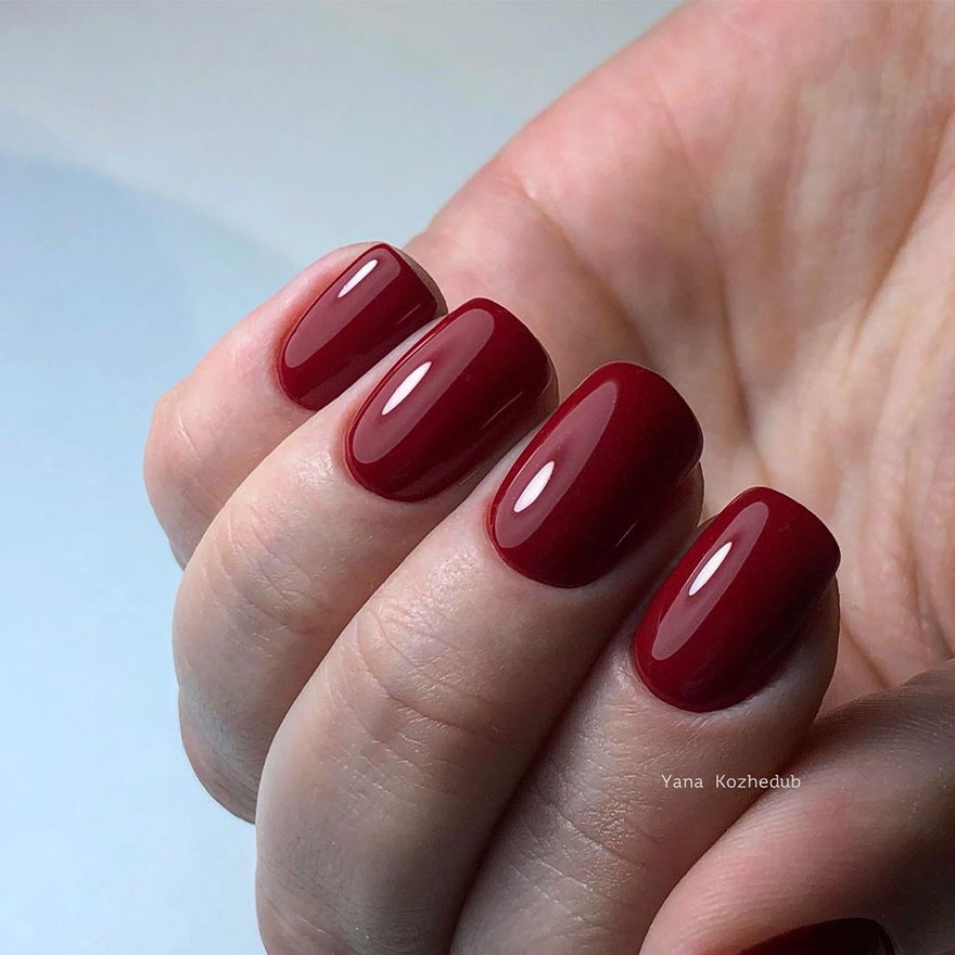 Гель-лак GLOSS 200 (темно-червоний), 11 мл