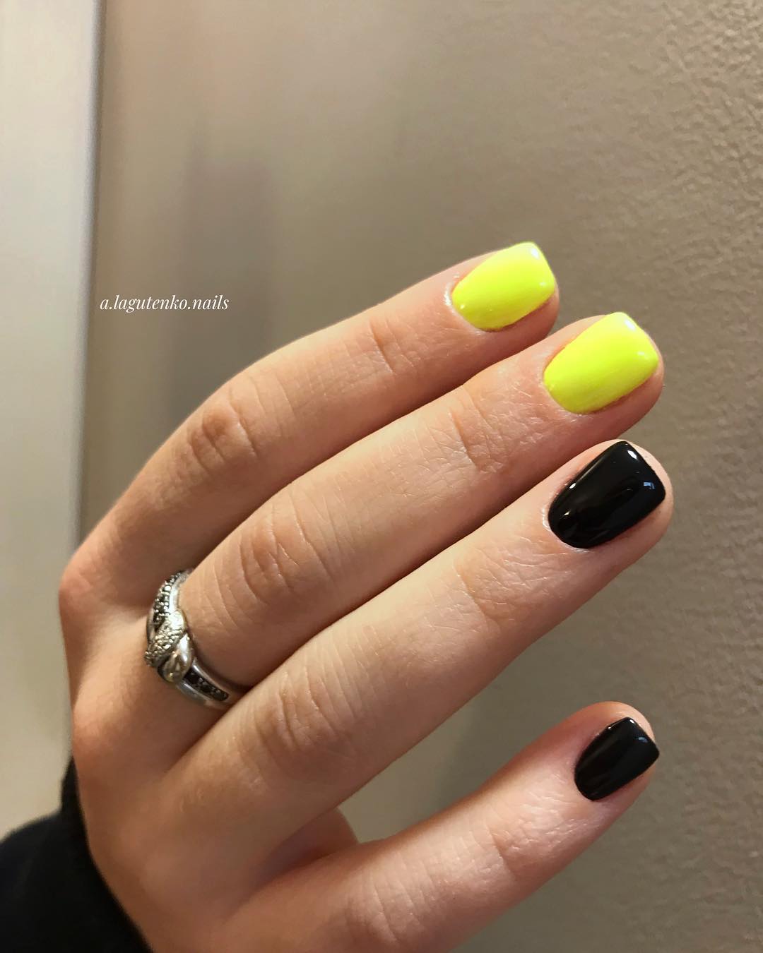 Gel Polish Komilfo Deluxe Series D262 (acidic, lime yellow, enamel), 8 ml.