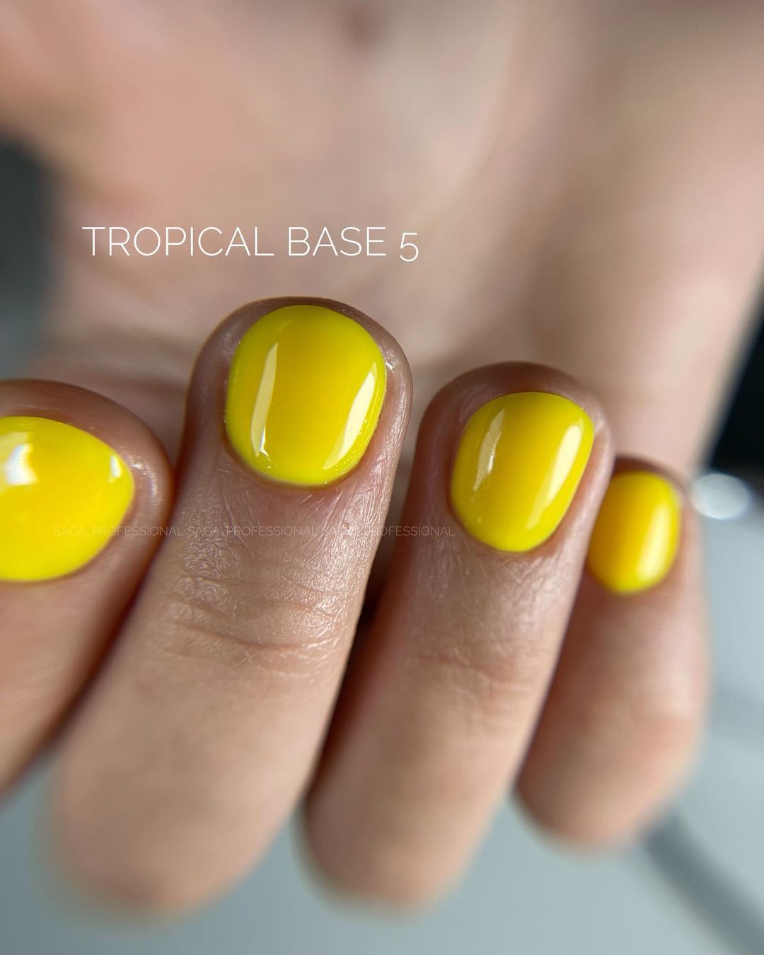 SAGA professional tropical BASE з пензликом 5 (жовтий, неоновий), 9 мл