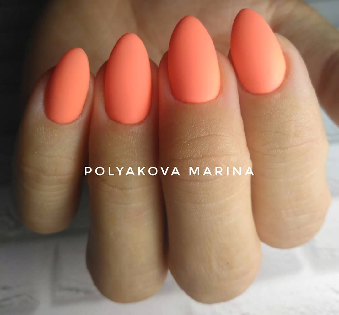 Kira Nails gel-varnish No. 107 (carrot, enamel, neon), 6 ml