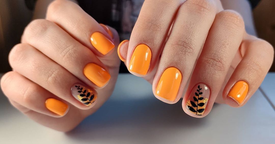Gel Polish Komilfo Deluxe Series D317 Tangerine orange (tangerine orange, enamel), 15 ml.