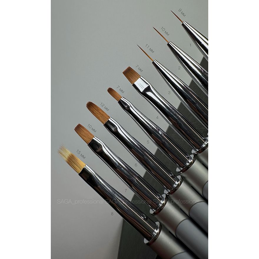 SAGA professional NEW brush #02 (Liner 10 mm)