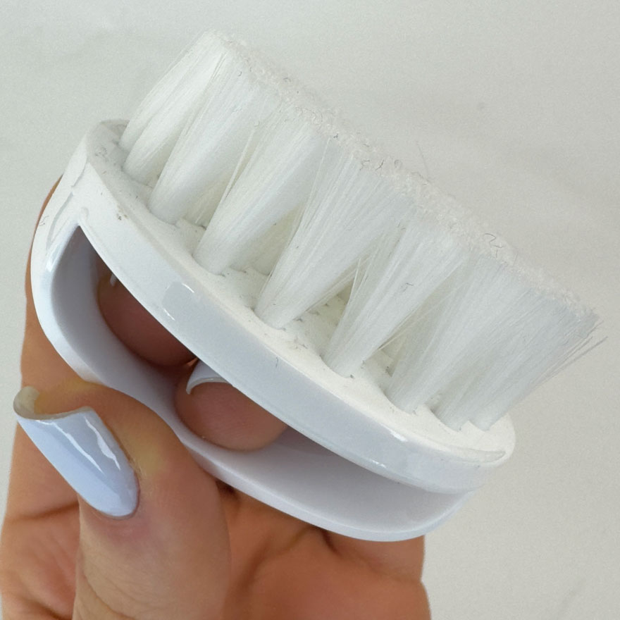 Molekula Round dust brush, white