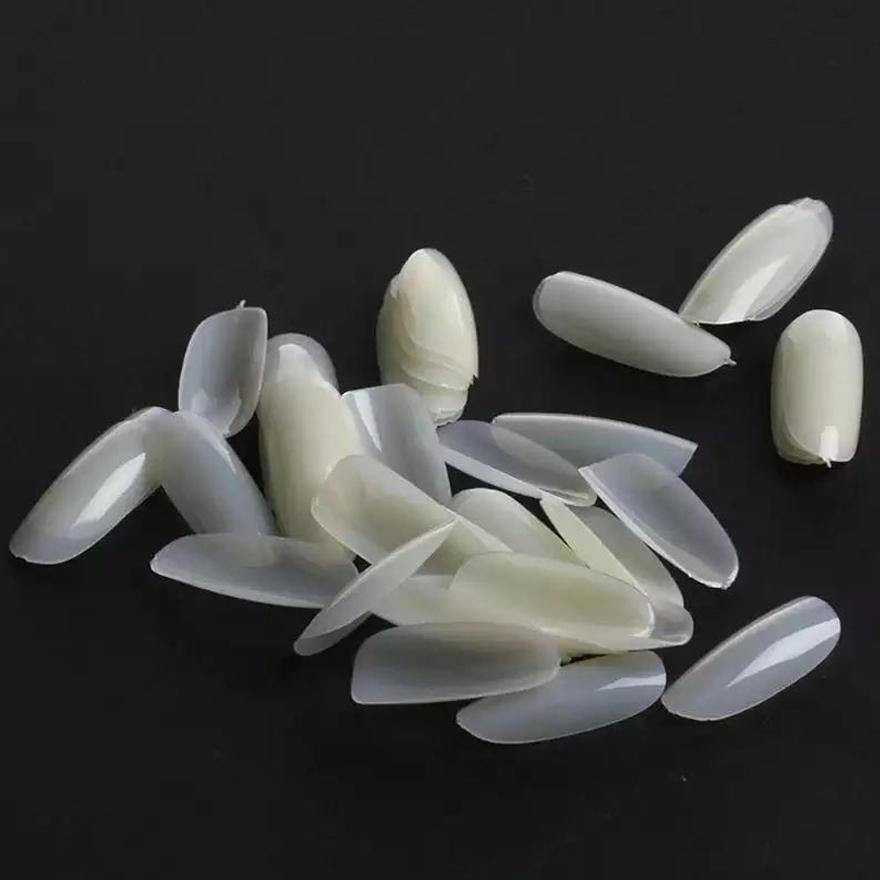 Oval tips, one size, matte, 500 pcs. Oval tips, one size, matte, 500 pcs.