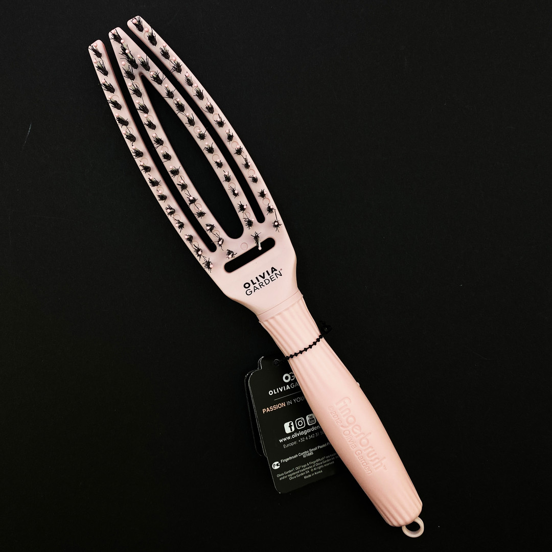 Olivia Garden Щетка маcсажная с натуральной щетиной Finger Brush Combo Pastel Pink