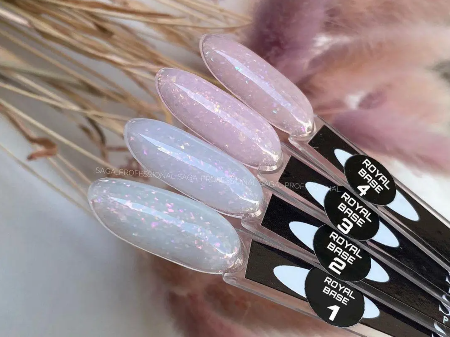 SAGA professional ROYAL BASE 01 (теплый молочный с хлопьями), 15 мл SAGA professional ROYAL BASE 01 (теплый молочный с хлопьями), 15 мл