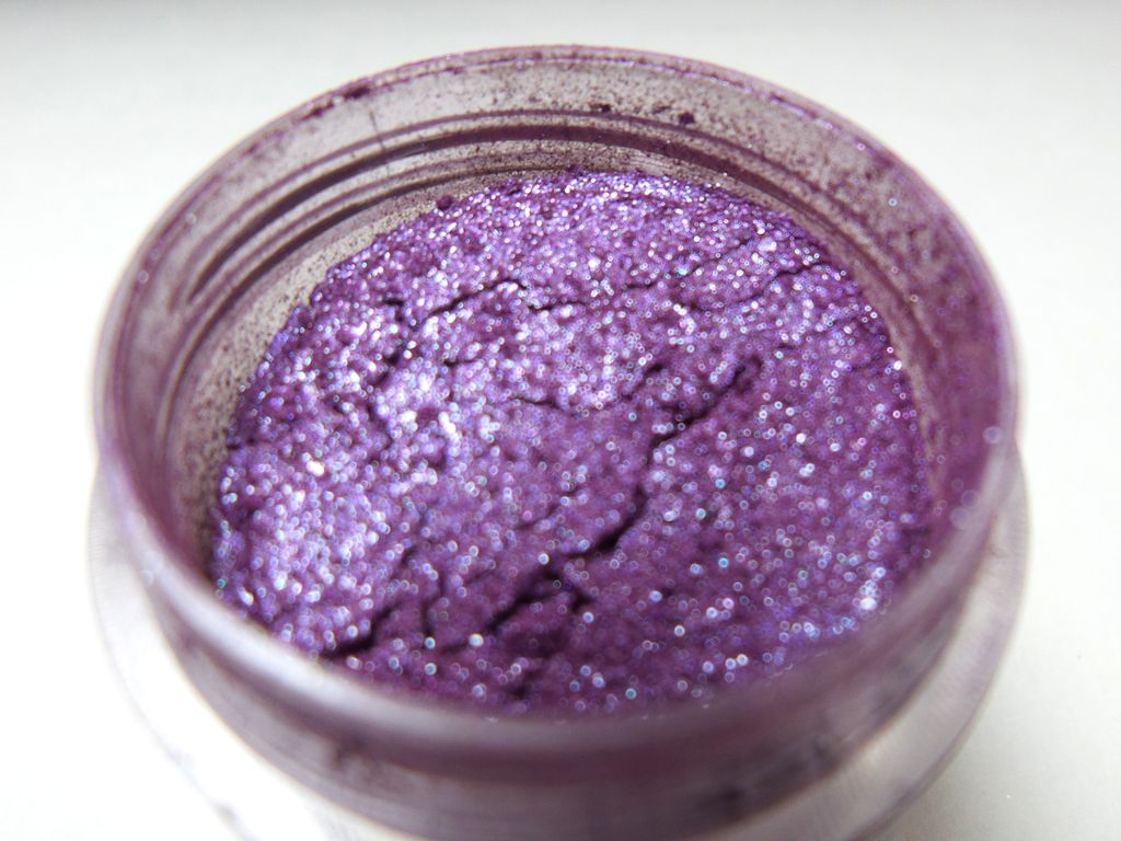 Asura Precious Space Loose Mineral Pigment - 39 Andromeda, 8 ml Asura Precious Space Loose Mineral Pigment - 39 Andromeda, 8 ml