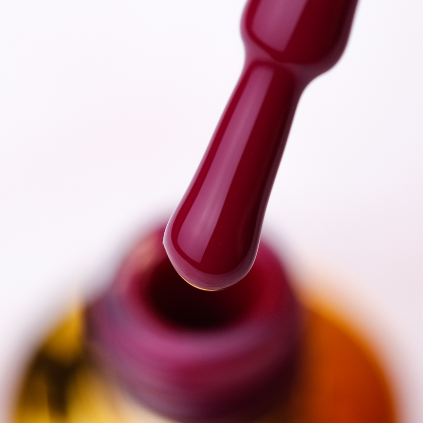 FOX gel polish No. 402 (rich purple fuchsia, enamel), 7 ml