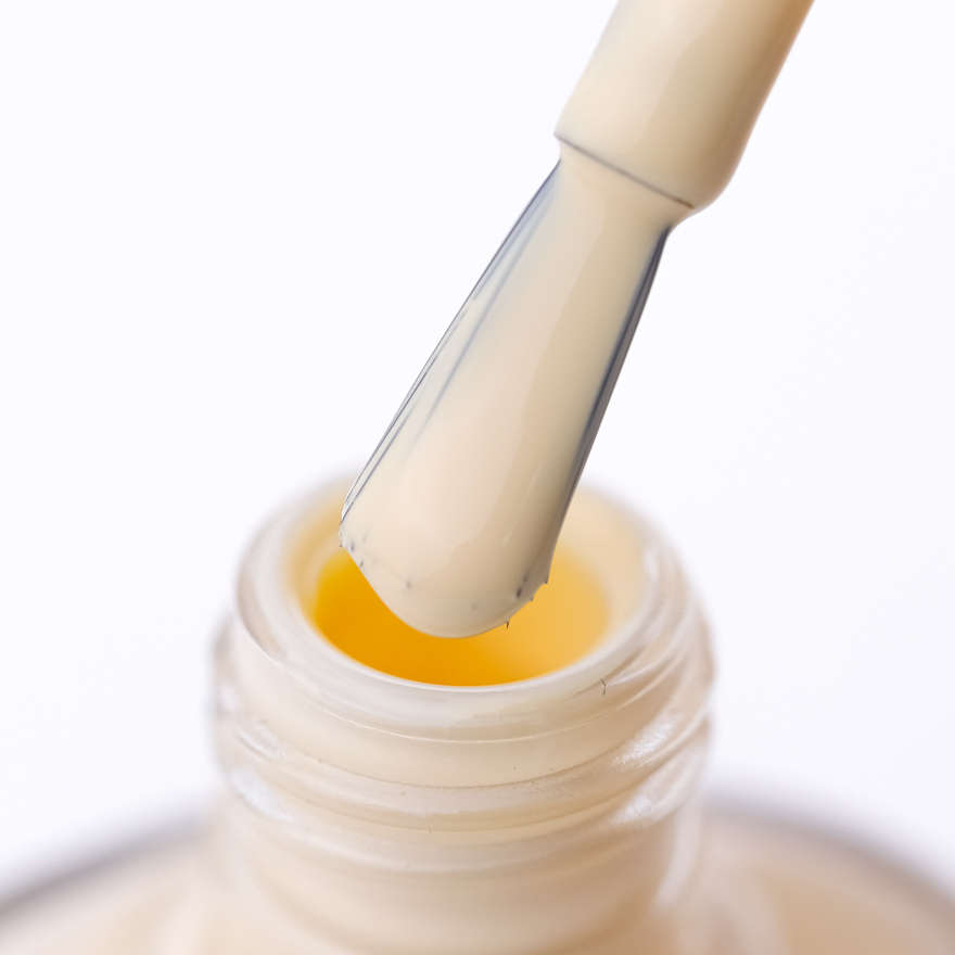 Varnish CND Vinylux - Smile Maker (374) (pale yellow, enamel), 15 ml