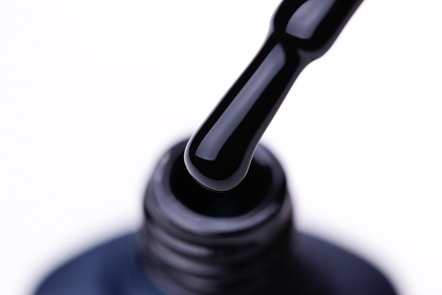 Гель-лак NUB 134 Tiny Black Dress (черный, эмаль), 8 мл