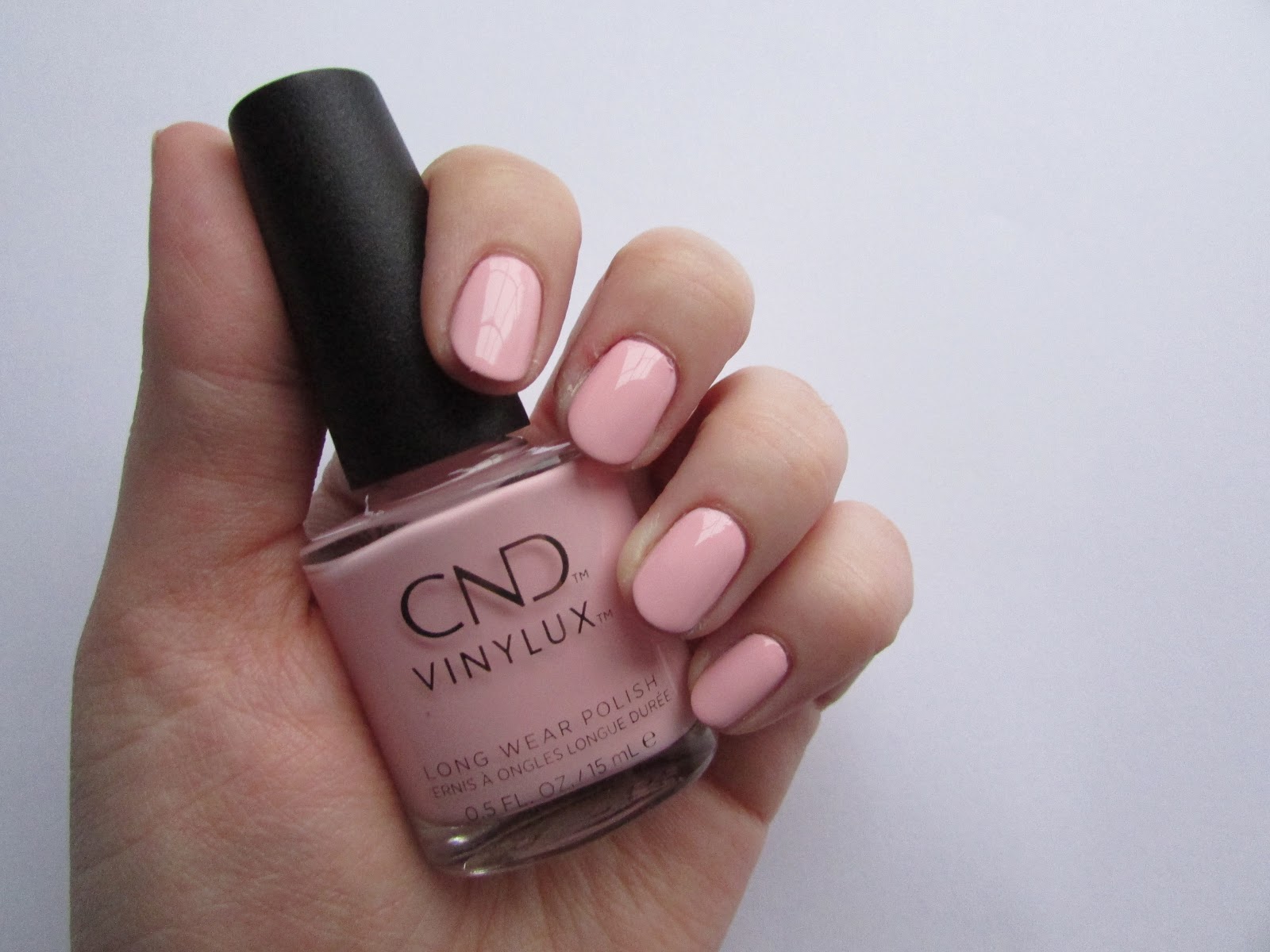 Varnish CND Vinylux Weekly Polish - Candied (273) (light pink, enamel), 15 ml