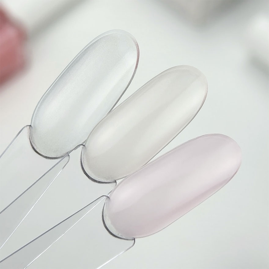 Resultum Бежевий зміцнювач Resultum Nail Polish Hardener S.O.S + Calcium & Vitamins, 11 мл